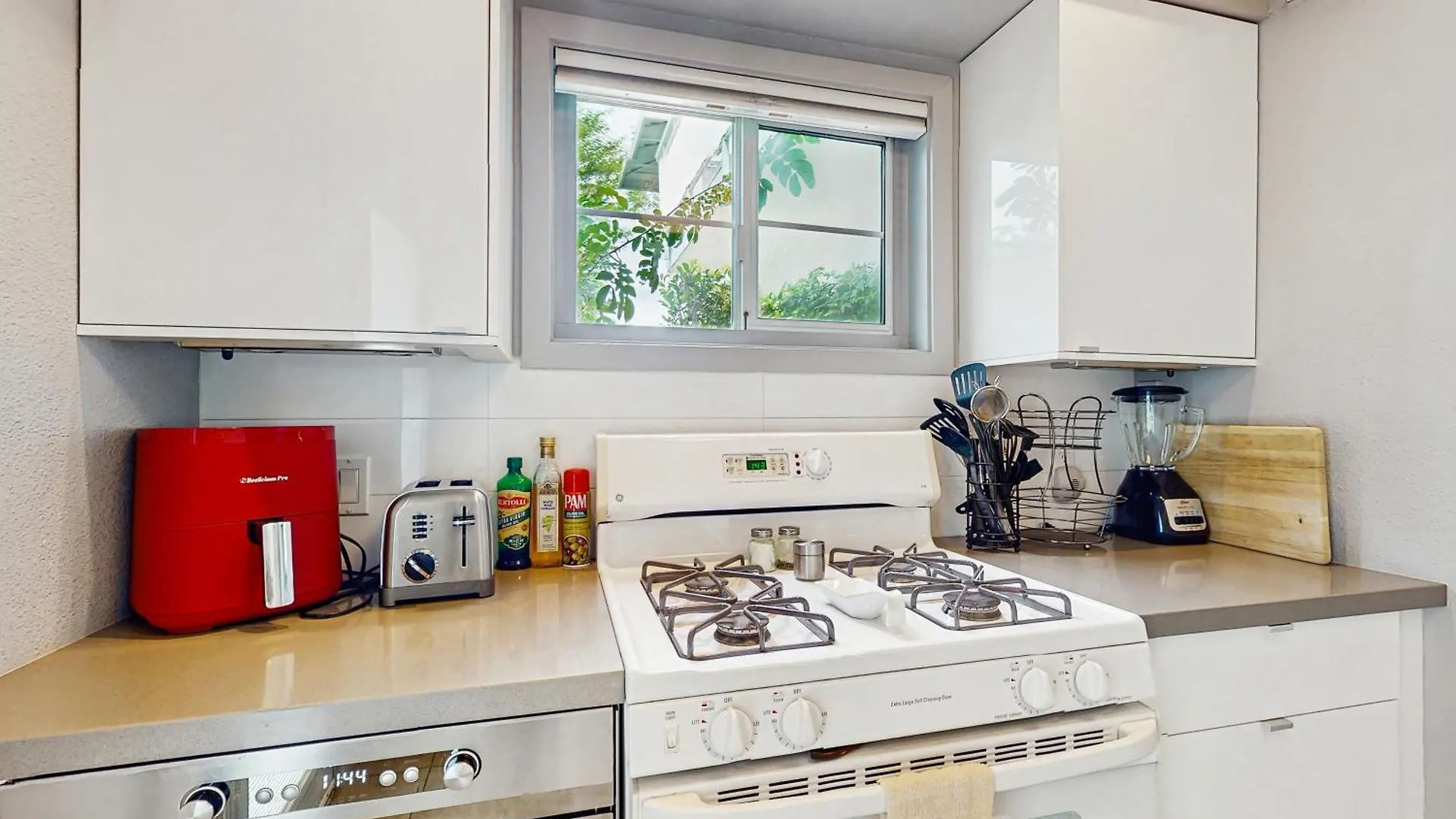 מלון פאלם ספרינגס Sordid Lives Condo Permit# 3202